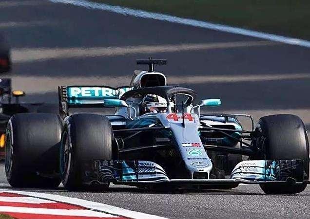 震撼！汉密尔顿在田径赛场险胜对手！的简单介绍